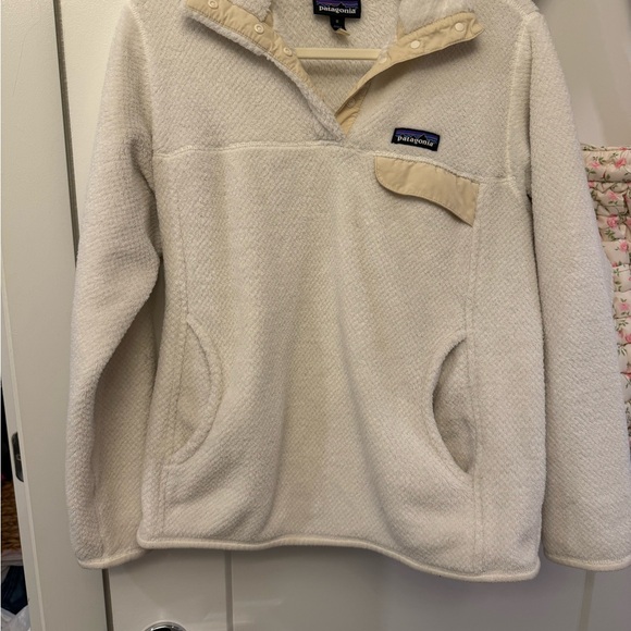 Patagonia Jackets & Blazers - Patagonia Cream Fleece Pullover Jacket